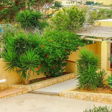 Acqua Marina Residence Apartment